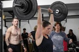WTF is a thruster? | Amber CrossFit training? deadlines